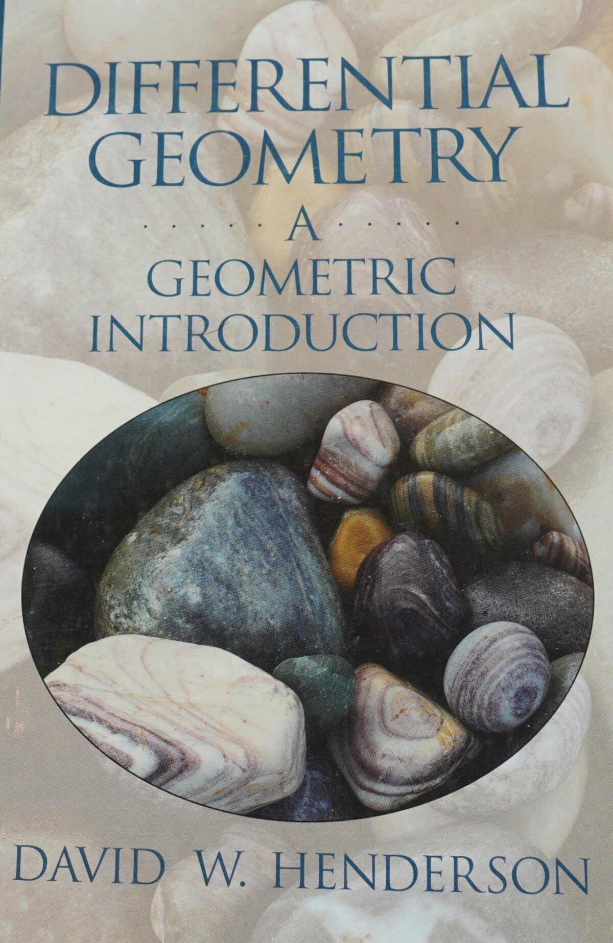 Differential Geometry: A Geometric Introduction